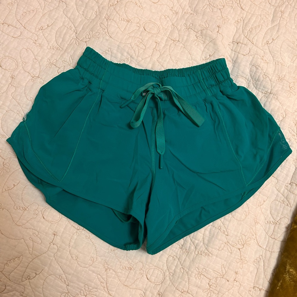 Lululemon Hotty Hot I size 4 2.5 rare style